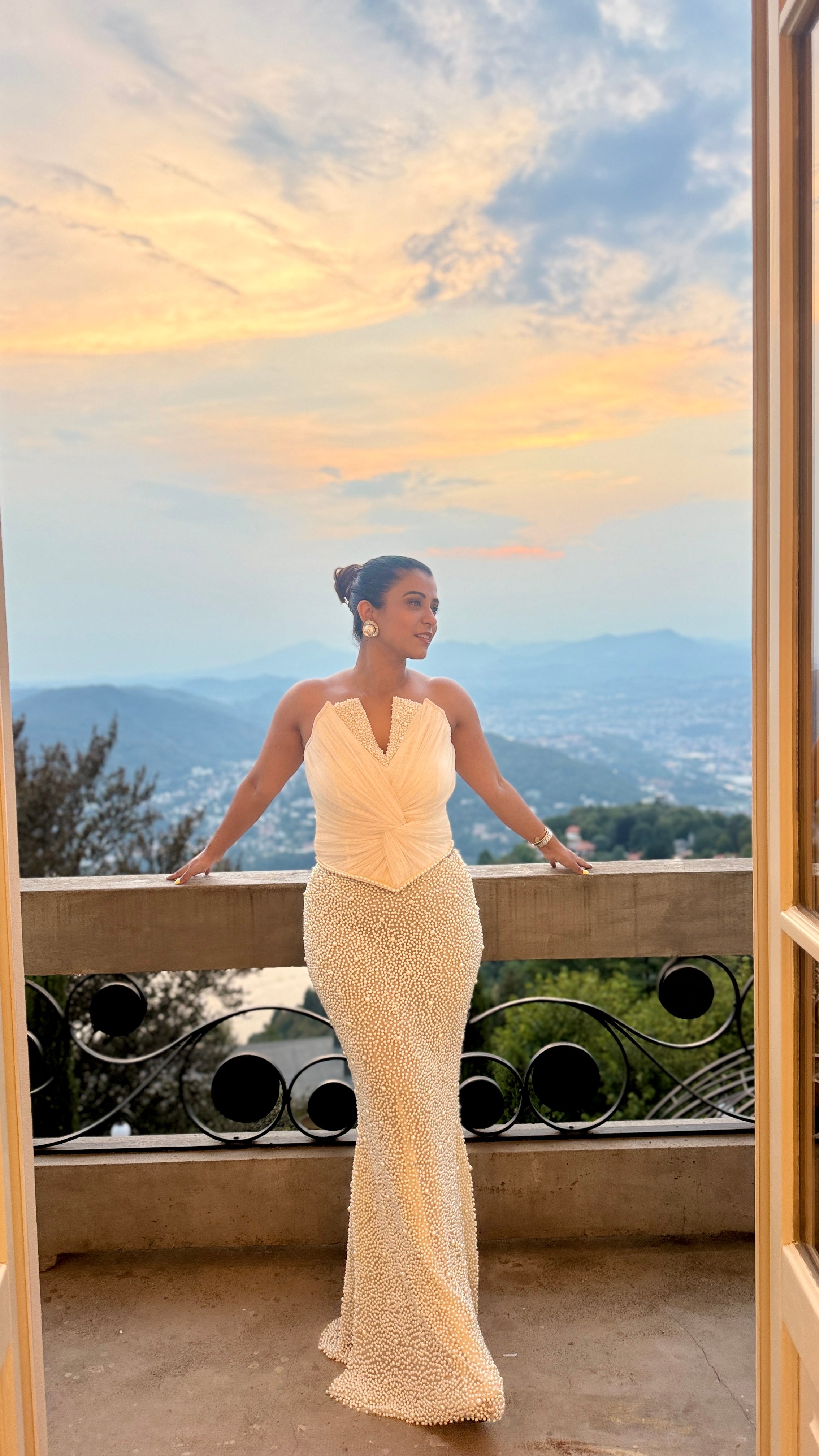 Perla di Como gown