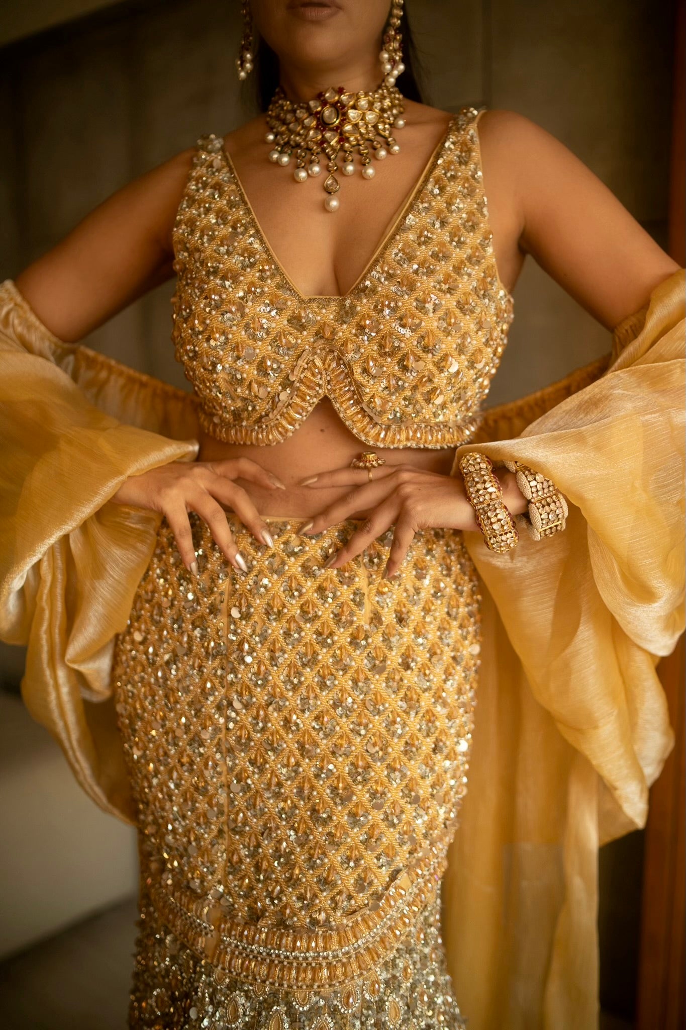 Alisha Pekha in honeycomb