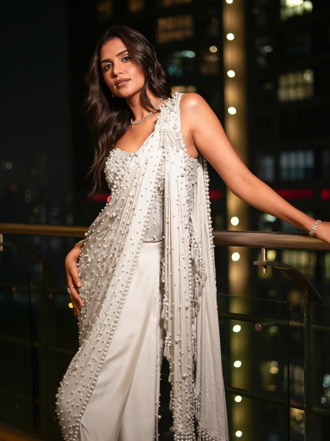Aishwerya avlani in pearl corset and pearl saree